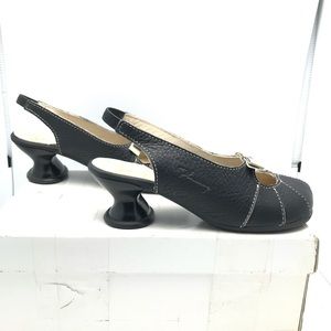 John Fluevog Minuet Slingbacks in Black/Beige, sz 6, Minstrel family